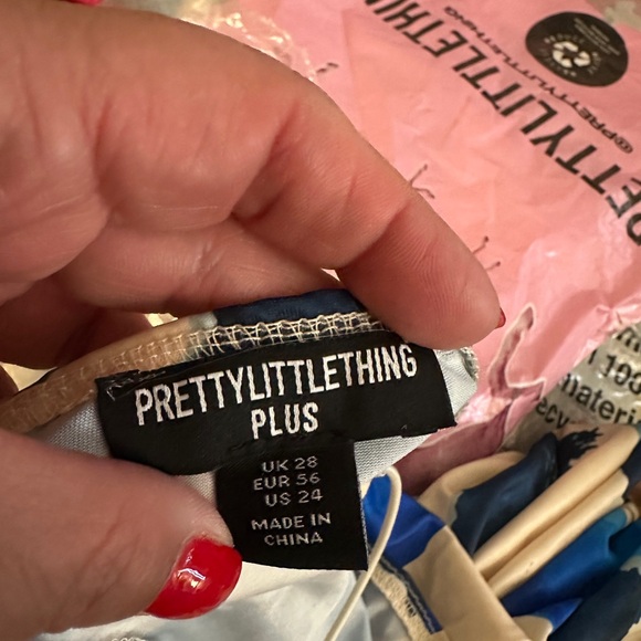 NWT Plus Blue Abstract Print Crinkle Rib Cup Detail Midi Dress - Picture 4 of 4